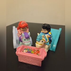 Little People Disney Princess Ariel & Prince Eric Klip Klop Horse Food Ramp
